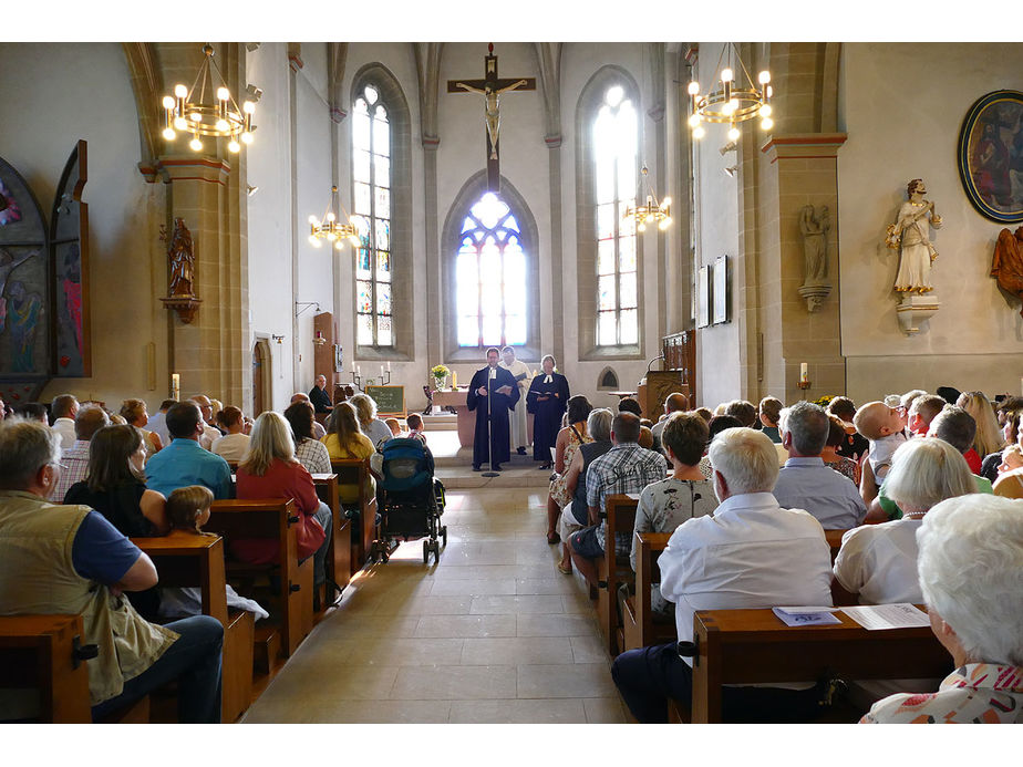 Ökumenischer Einschulungsgottesdienst in St. Crescentius (Foto: Karl-Franz Thiede)